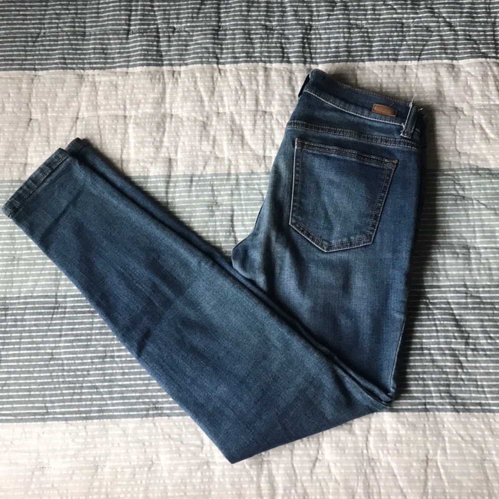 Low rise classic blue skinny jeans